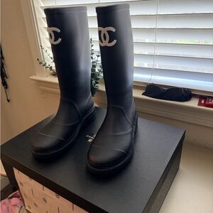 New with box CC Logo-Embellished rain Boots size 8